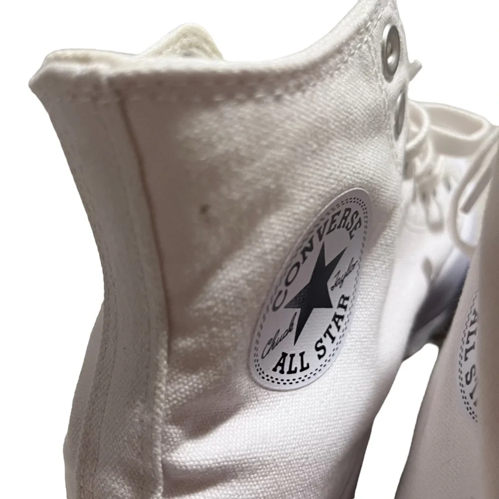Converse Chuck Taylor All Star Lugged Sole High Top Sneaker White Size 9.5 - Picture 11 of 11
